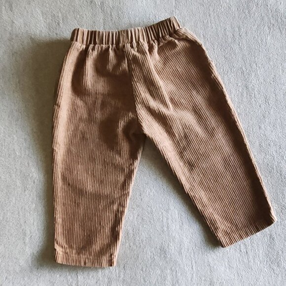 Two Pair Toddler Boy Pants in size 24 months - Picture 5 of 5